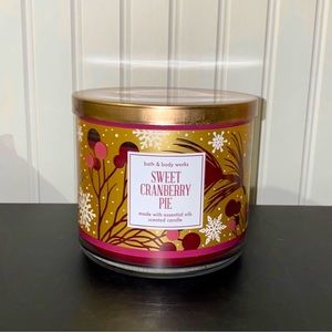 Bath & Body Works Candle Sweet Cranberry Pie